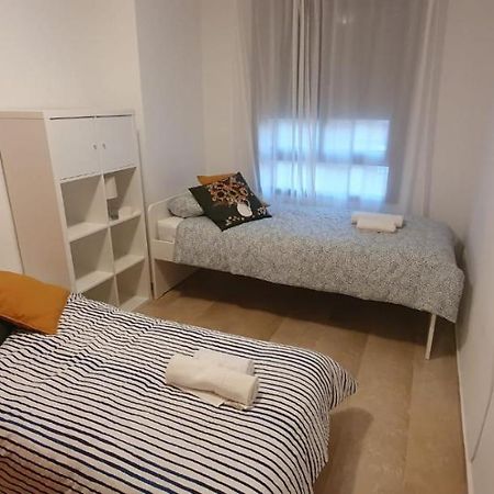 Gran Piso Cerca Centro Comercial Y Playa Ceuta Ngoại thất bức ảnh